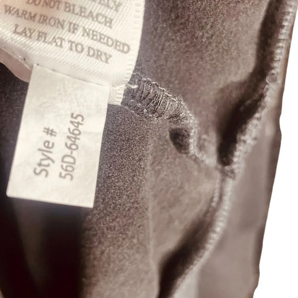 Bobi Los Angeles by Revolve 1/4 Zip Pullover Sweatshirt - Picture 11 of 12